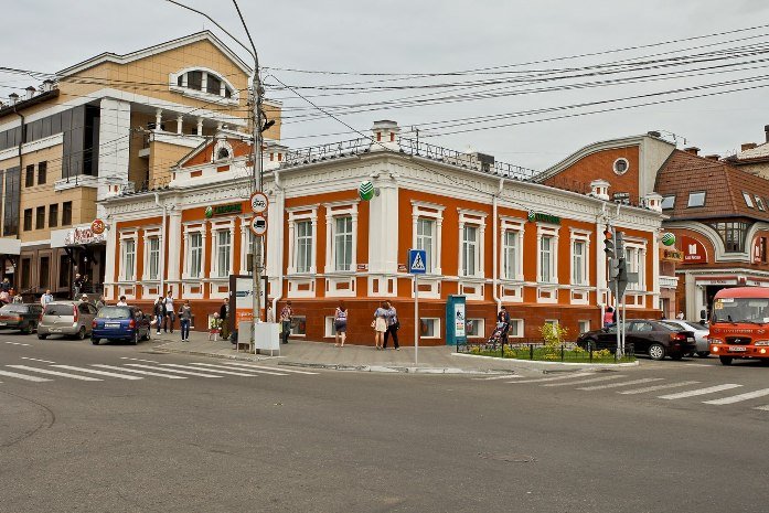 В Алтайском крае появился регламент по наружной рекламе на исторических зданиях