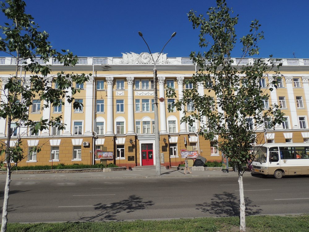 Алтайский медуниверситет получил государственную аккредитацию