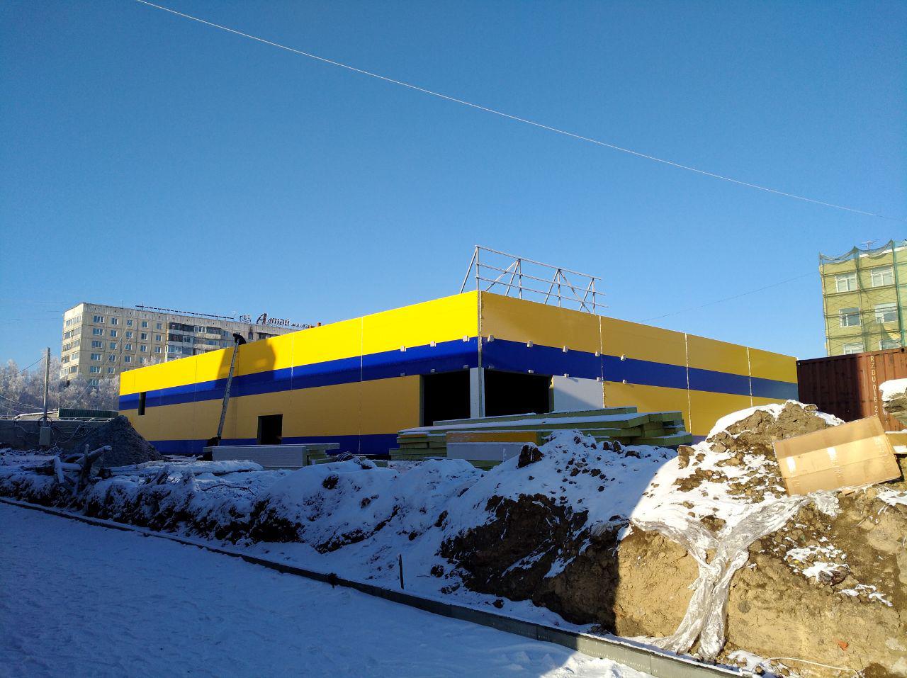 Эксперты гадают о назначении строящегося в Барнауле объекта, похожего на "Ленту"