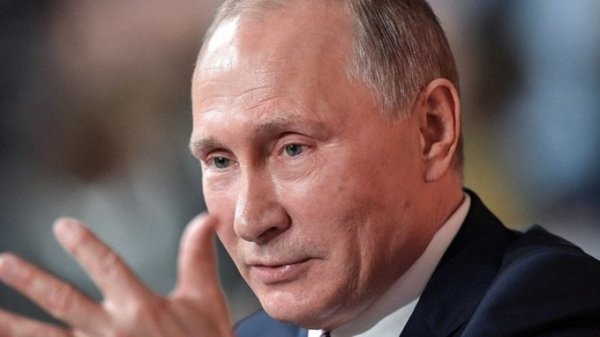 Песков рассказал, как Путин предпочитает встречать Новый год