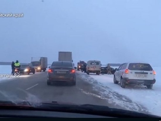 В лобовом столкновении на Алтае погибли пять человек