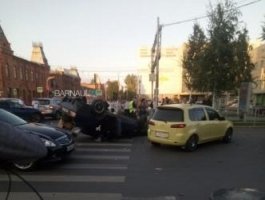 На злосчастном перекрестке Ленинского проспекта произошло ДТП с переворотом