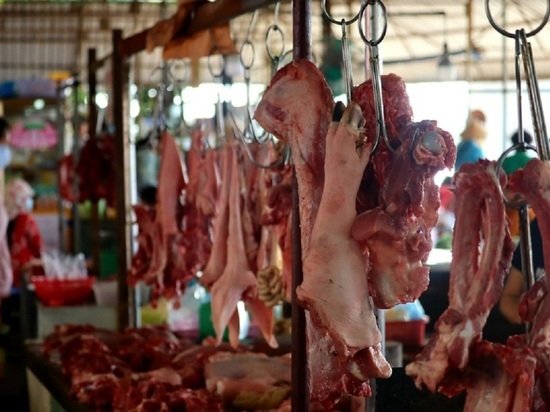 Алтайские власти опровергли дефицит мяса на рынках Барнаула