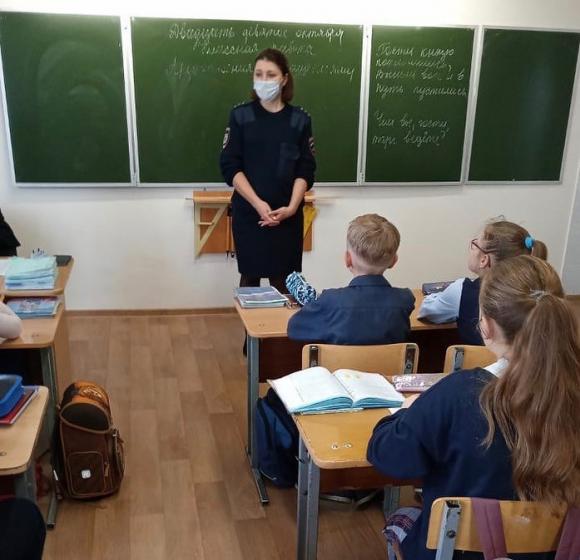 В Бийске выявили школьника, интересующегося экстремизмом