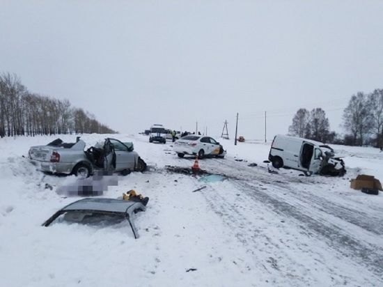 Алтайский СК возбудил уголовное дело из-за ДТП, в котором погиб полицейский