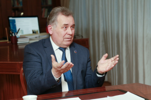 Спикер алтайского парламента Романенко заразился ковидом