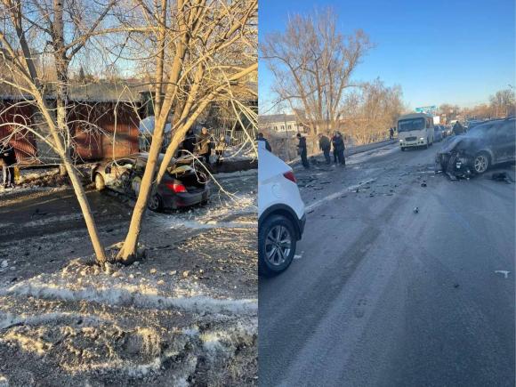 Виновным в аварии на Павловском тракте признали водителя такси