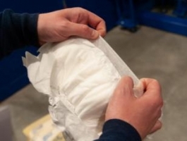 Барнаульский завод собирается "подмочить" популярность зарубежных памперсов