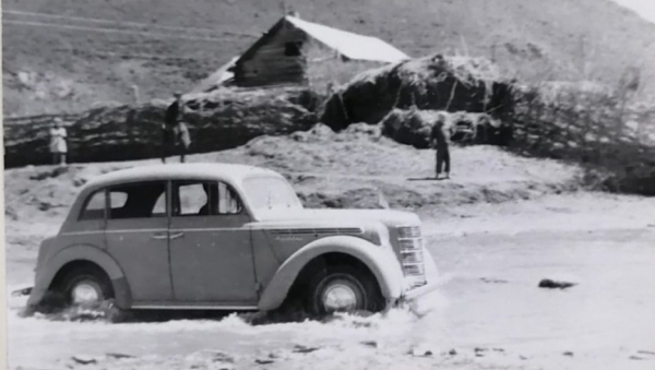 «Сахара», ночевка в кустах и два дня до Бийска. Как барнаульцы 70 лет назад начали покорять Алтай на автомобилях