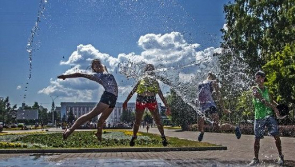 В Алтайский край пришла жара с кратковременными дождями  и грозами