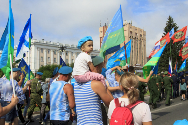 Как барнаульские десантники отметили День ВДВ. Фоторепортаж altapress.ru