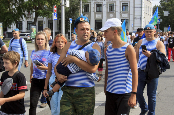 Как барнаульские десантники отметили День ВДВ. Фоторепортаж altapress.ru