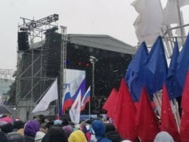 На Сахарова прошел митинг-концерт в поддержку референдумов