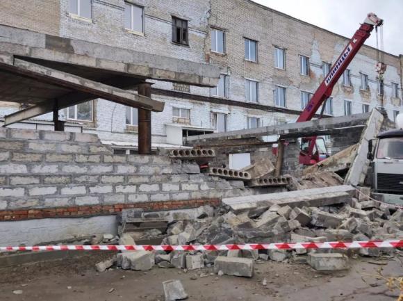 Обрушившееся здание на пр. Калинина строили самовольно