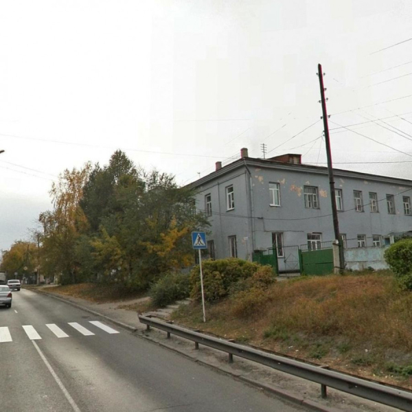 Аварийное здание филиала поликлиники № 1 в Барнауле закроют на капитальный ремонт. Подробности