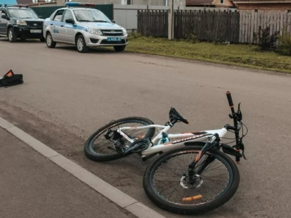 В Барнауле 10-летний велосипедист попал под колеса «Волги»