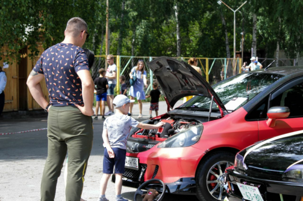 Величие и запах жженой резины: в Барнауле прошел Parkking 2023