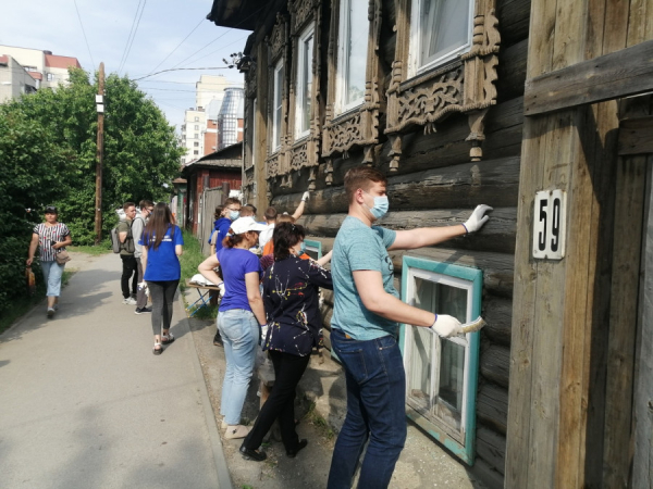 Вернувшийся к историческому облику. Как выглядит 106-летний дом в Барнауле после реставрации