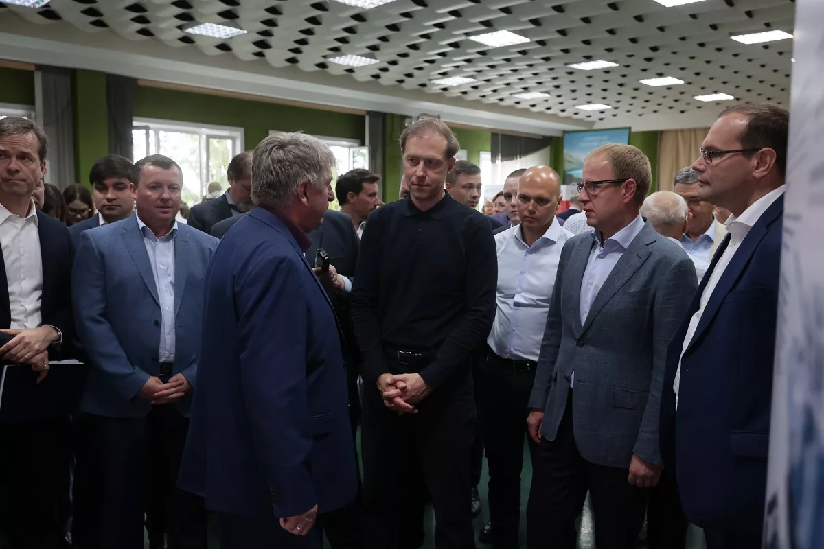 Вице-премьер правительства РФ посулил алтайской промышленности миллиардные инвестиции