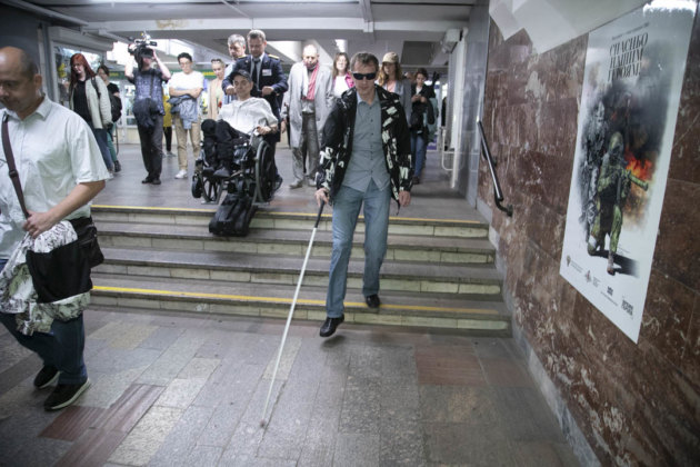 Безопасность новосибирского метро протестировали люди с инвалидностью
