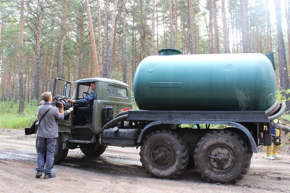 Как "черные" ассенизаторы портят воздух целого района Барнаула. Фото