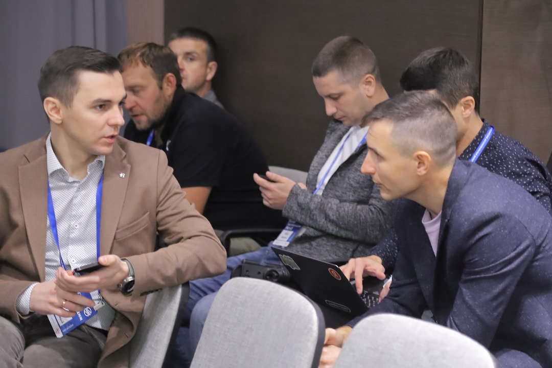 Время консолидации: что обсуждали автодилеры на закрытом круглом столе в Новосибирске